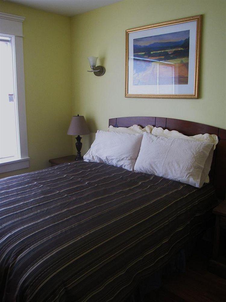The Manor Guest House Vancouver Bagian luar foto
