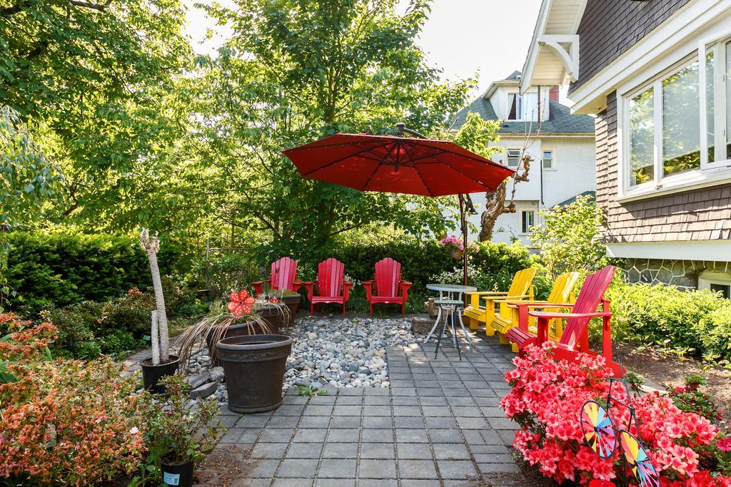 The Manor Guest House Vancouver Bagian luar foto
